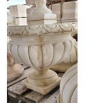 Vase sur pied Calice Mahonia en pierre reconstituée
